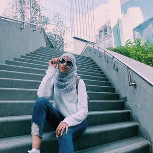 Meet your Posher, Monisa